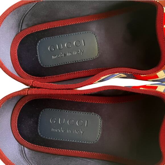 Gucci Red Satin Voyage Geometric G Print Slipper Shoes, US8 - Picture 9 of 16